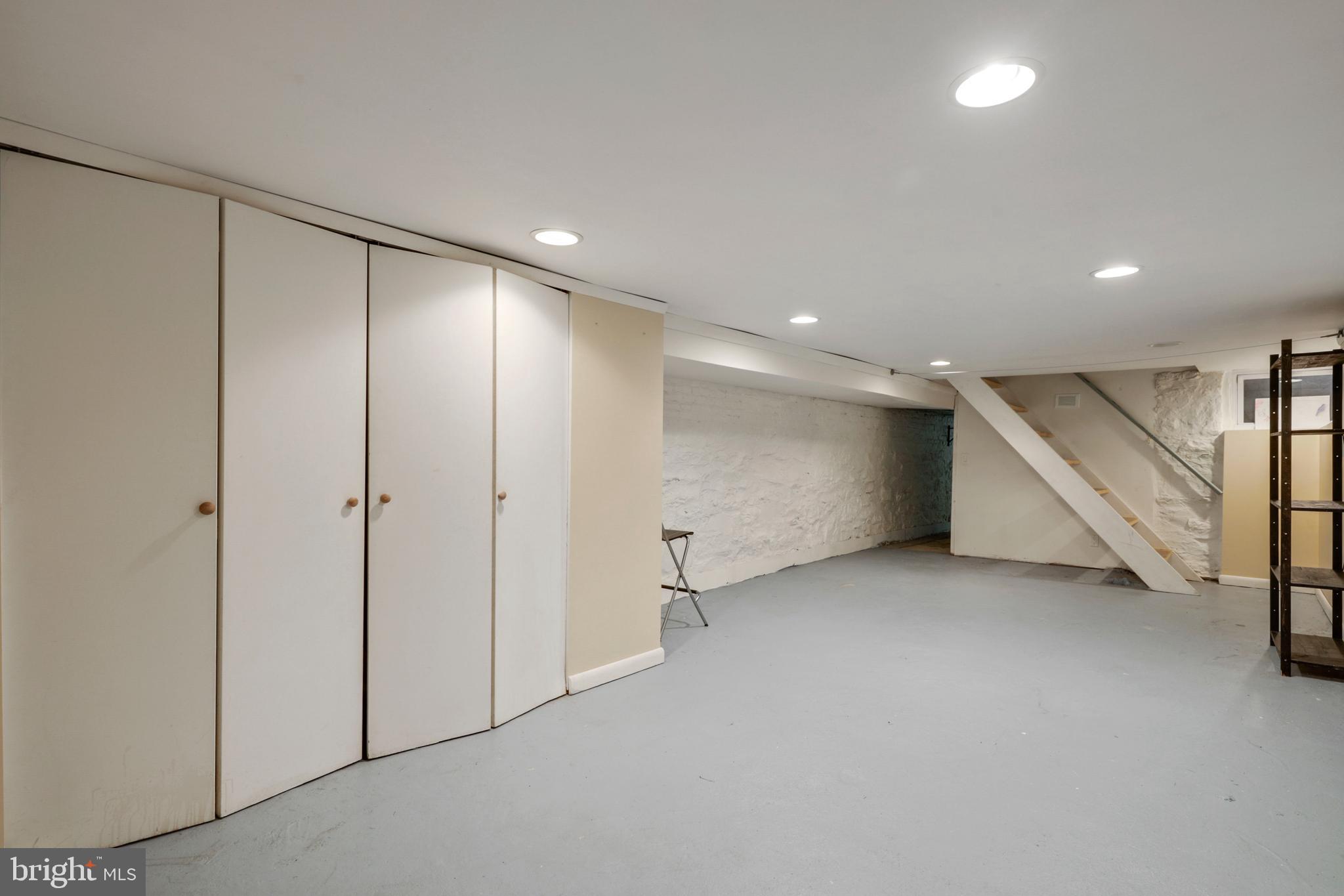 HAMPDEN HISTORIC DISTRICT - Residential