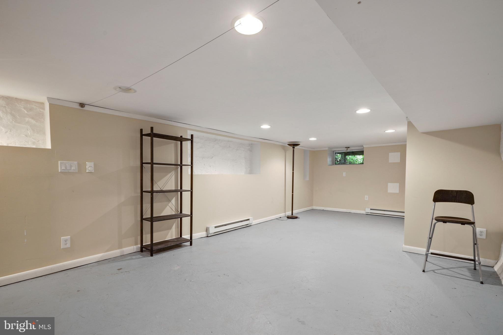 HAMPDEN HISTORIC DISTRICT - Residential