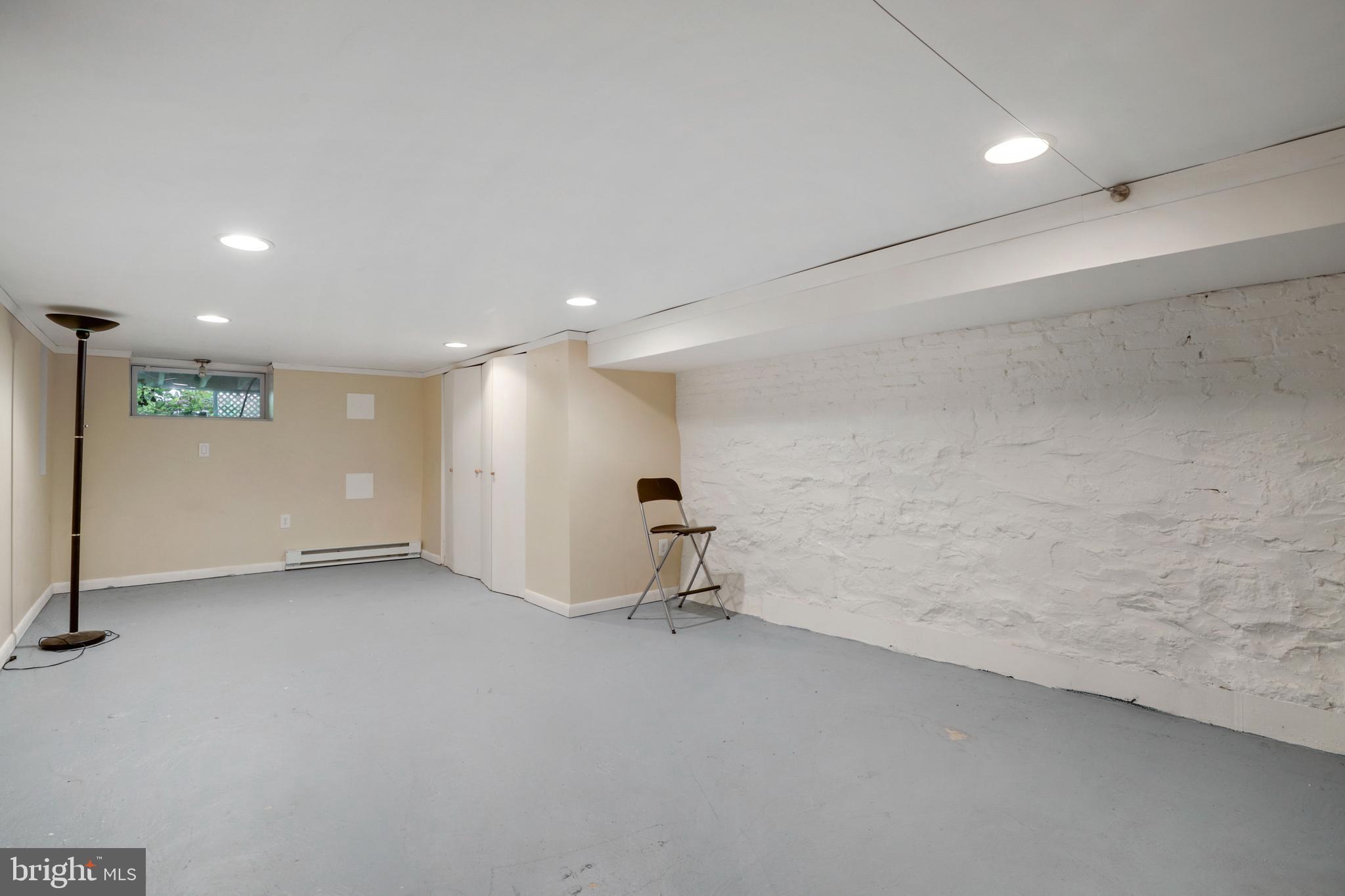 HAMPDEN HISTORIC DISTRICT - Residential