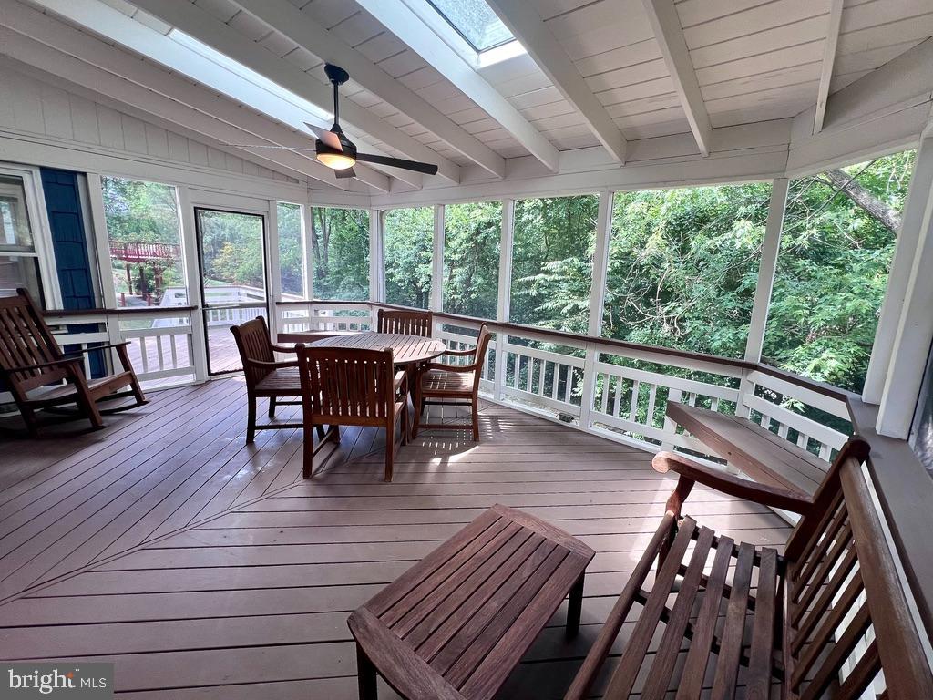 WOLF TRAP WOODS - Residential Lease