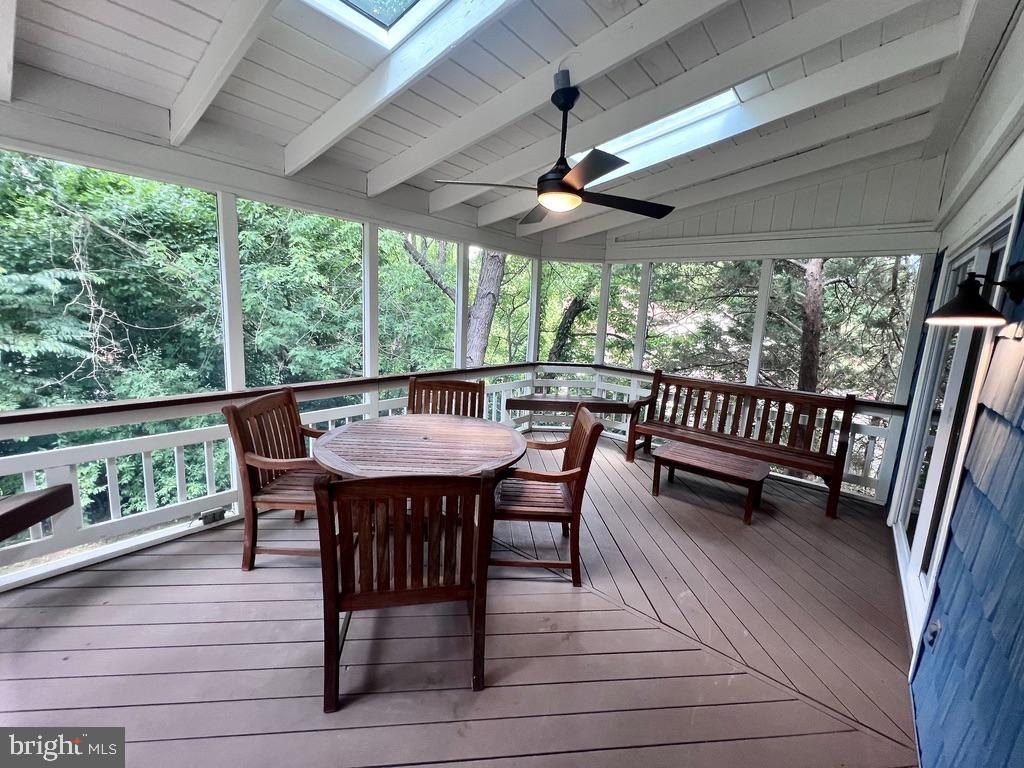 WOLF TRAP WOODS - Residential Lease