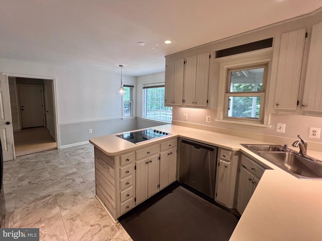 WOLF TRAP WOODS - Residential Lease