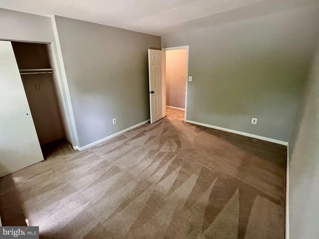 WOLF TRAP WOODS - Residential Lease