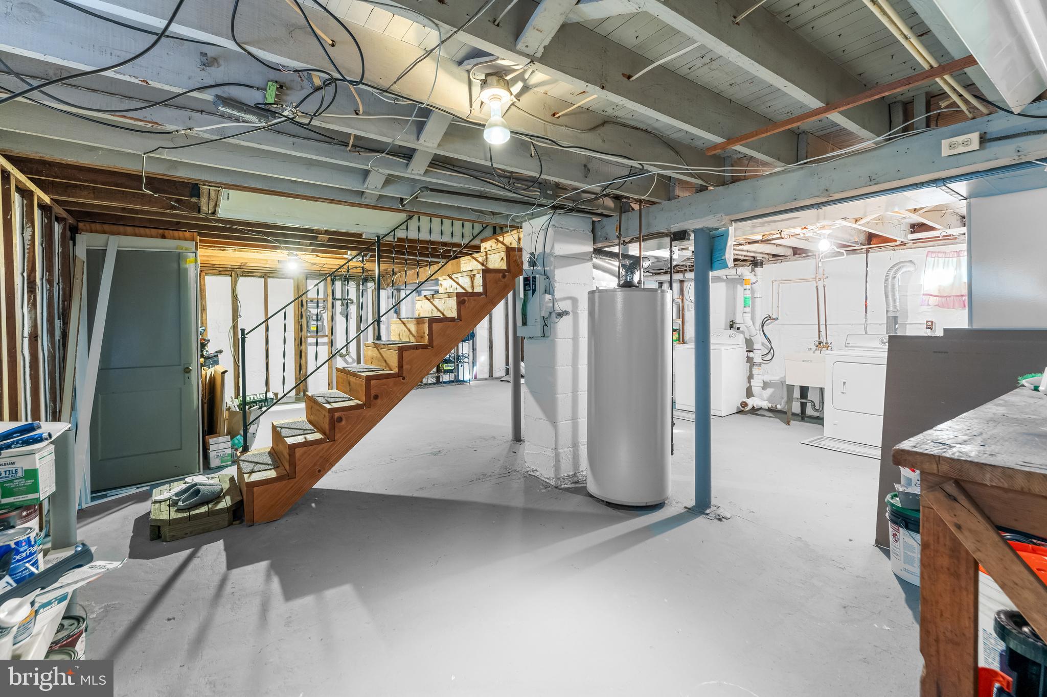 INVERNESS - Residential Lease