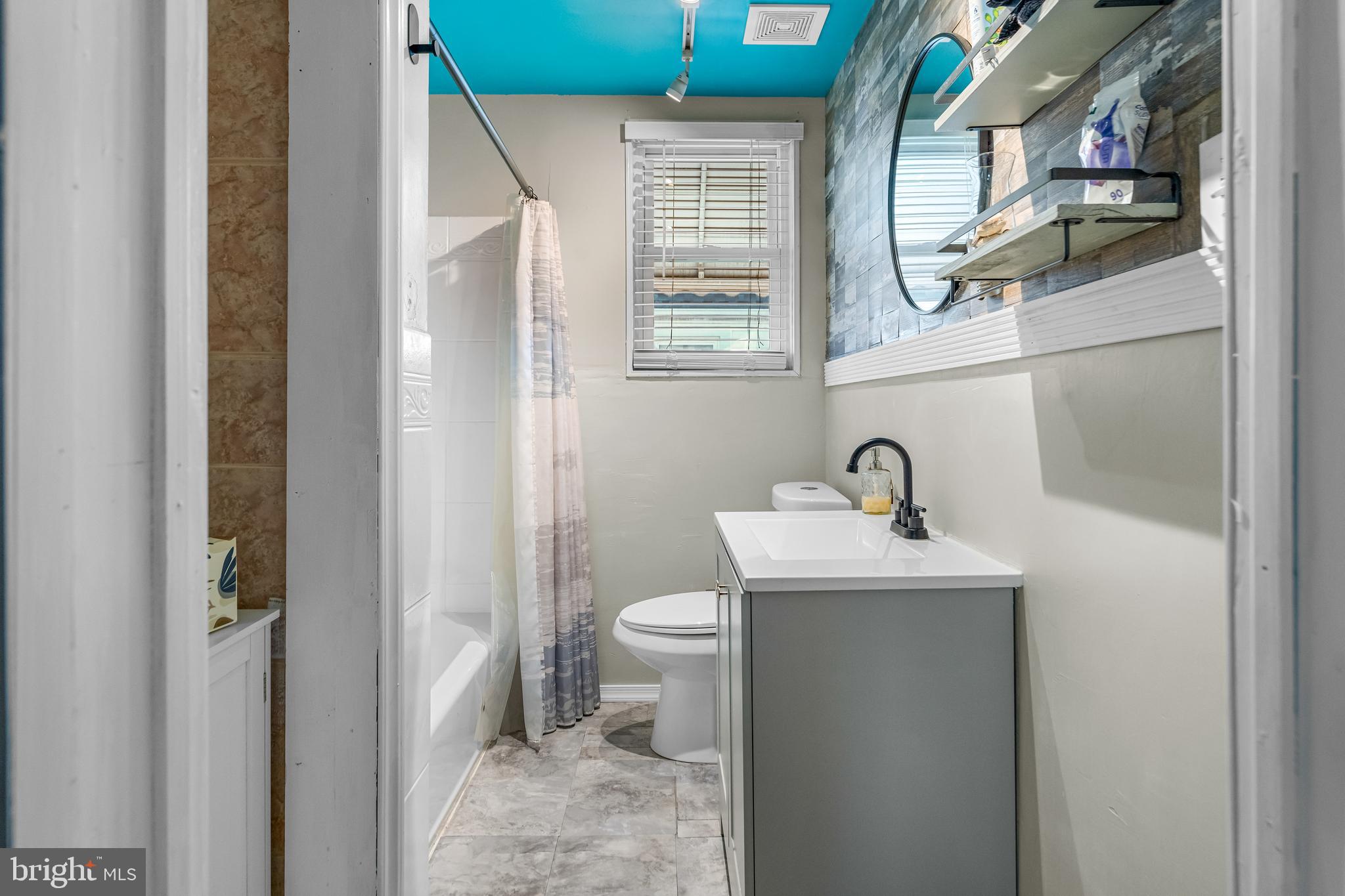 INVERNESS - Residential Lease