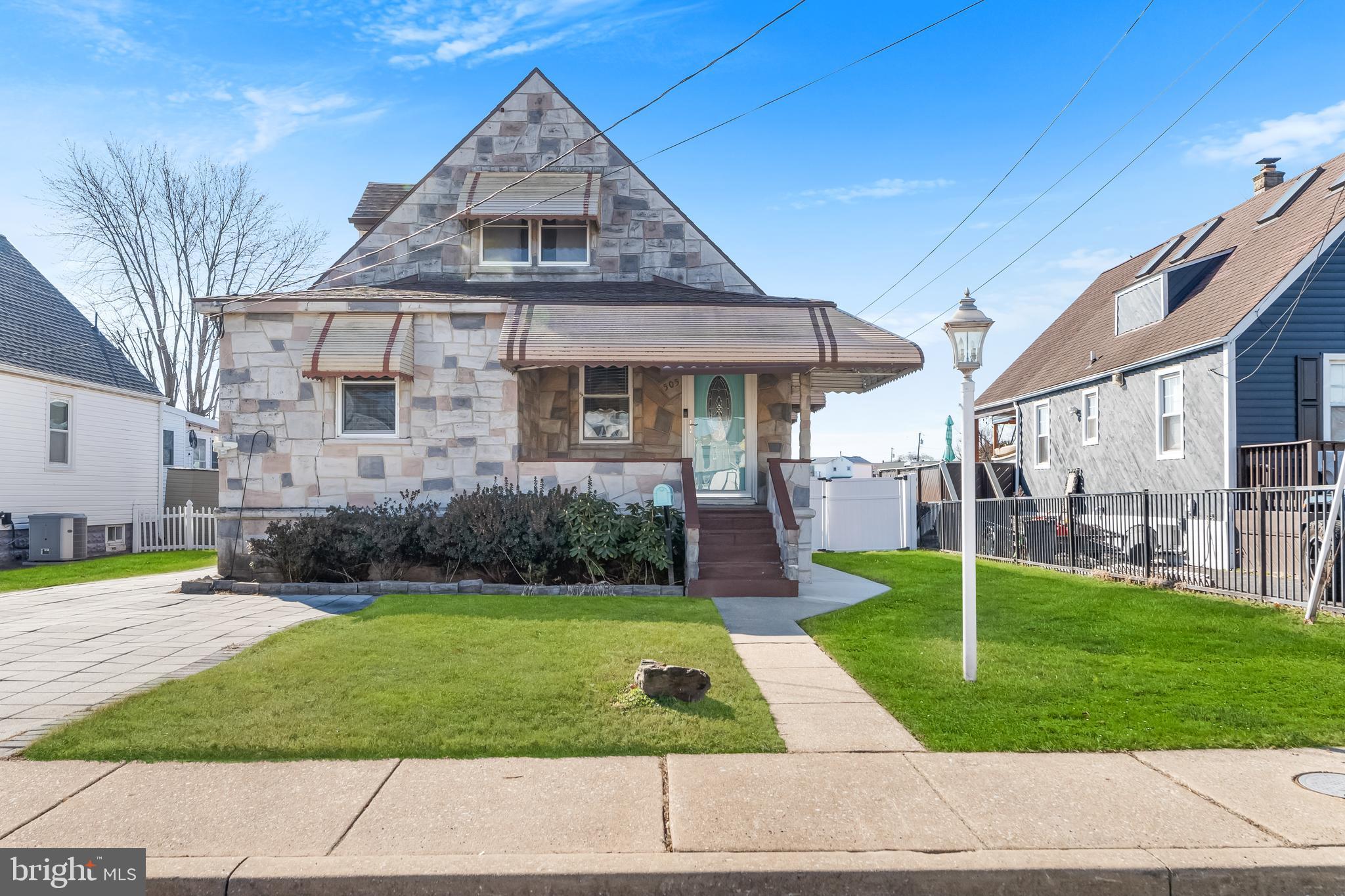 INVERNESS - Residential Lease