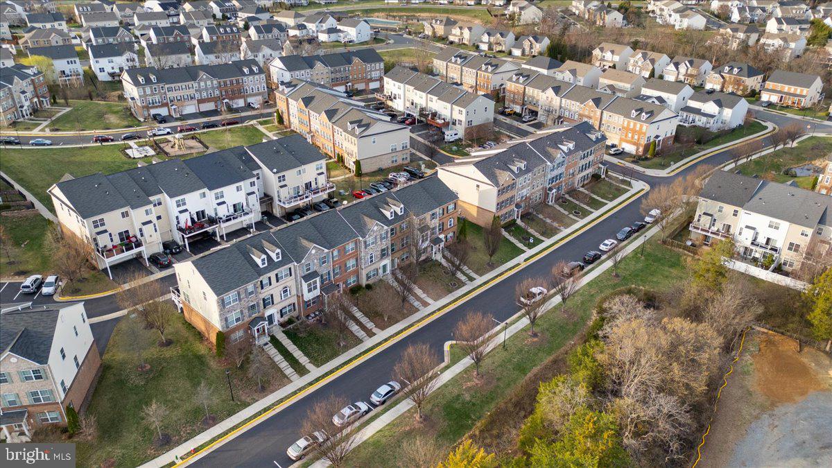 RIVER POINTE - Residential