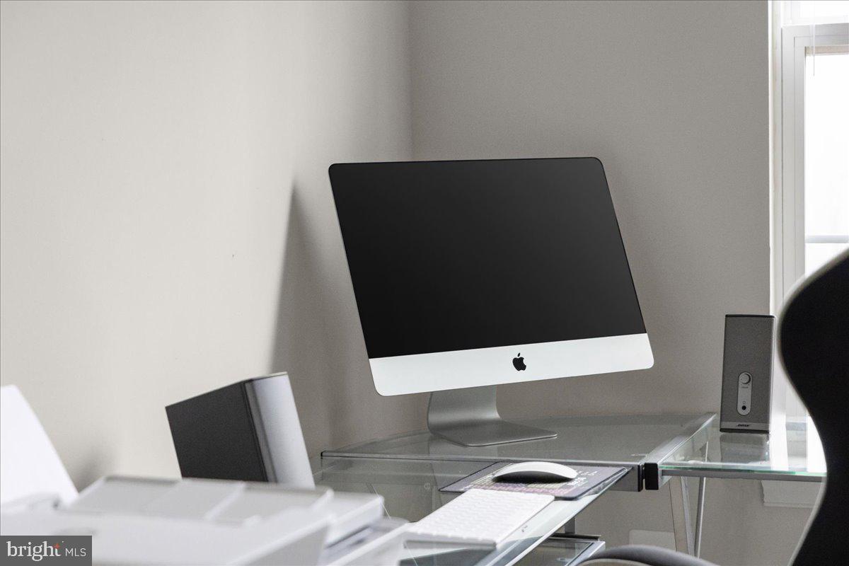 RIVER POINTE - Residential