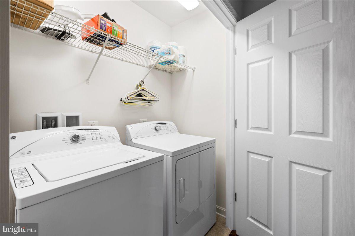 RIVER POINTE - Residential