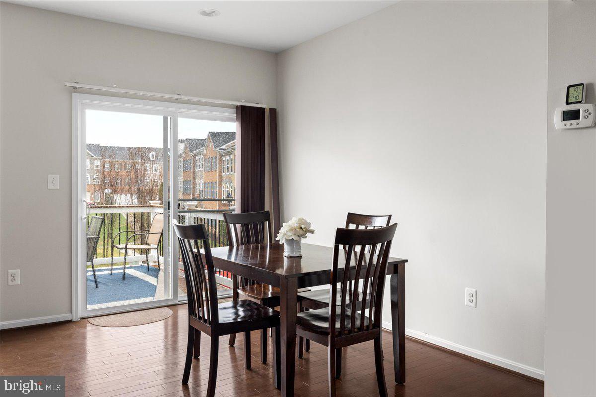 RIVER POINTE - Residential