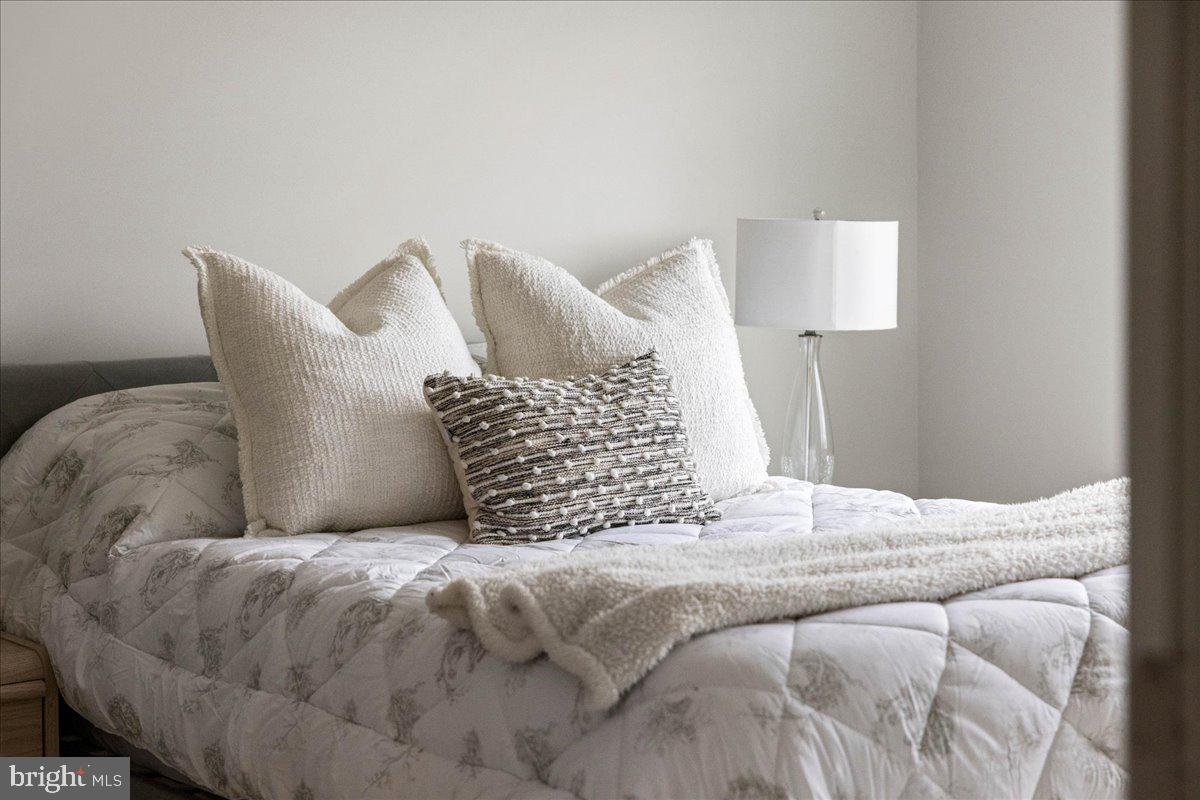 RIVER POINTE - Residential