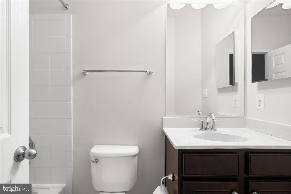 RIVER POINTE - Residential