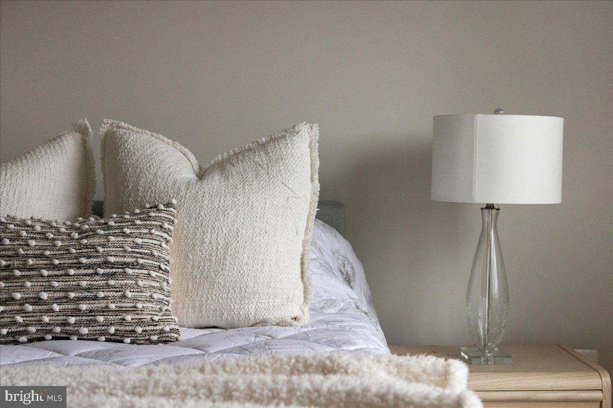 RIVER POINTE - Residential