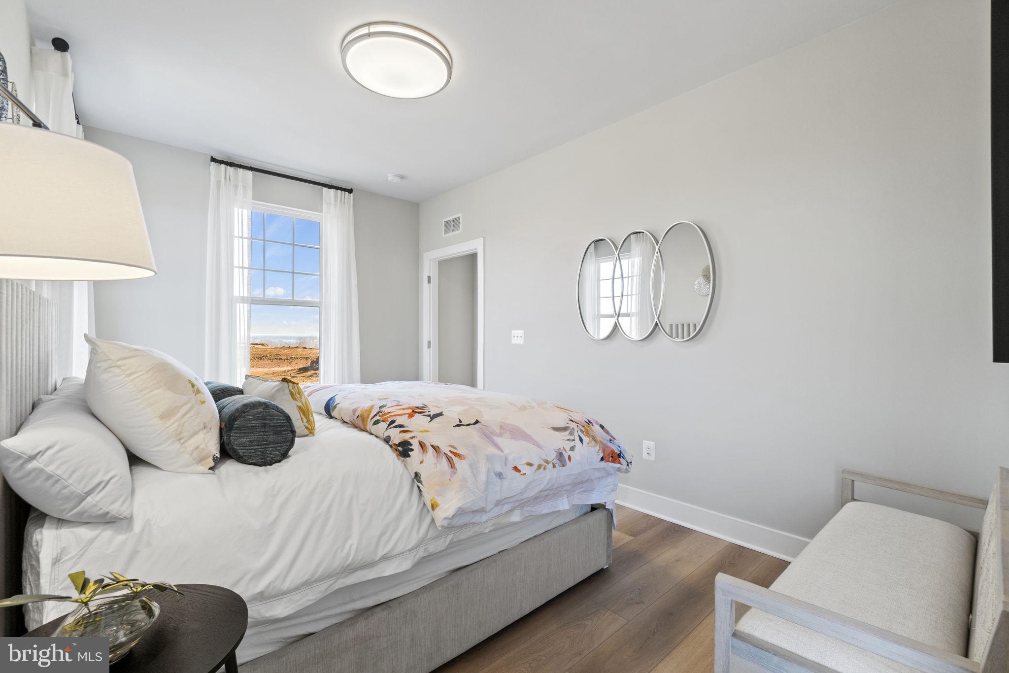 WOODS OVERLOOK AT POTOMAC SHORES - Residential