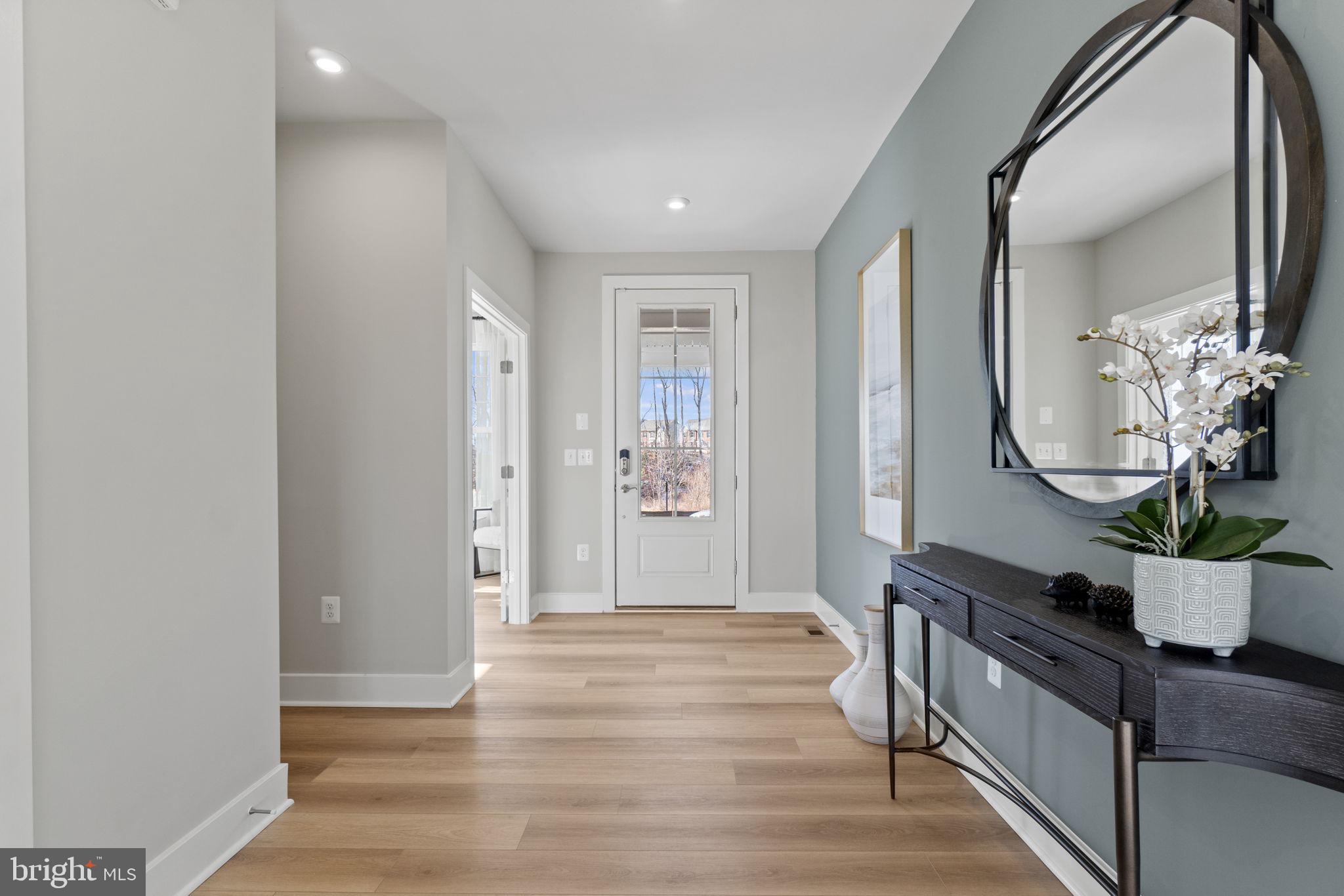 WOODS OVERLOOK AT POTOMAC SHORES - Residential