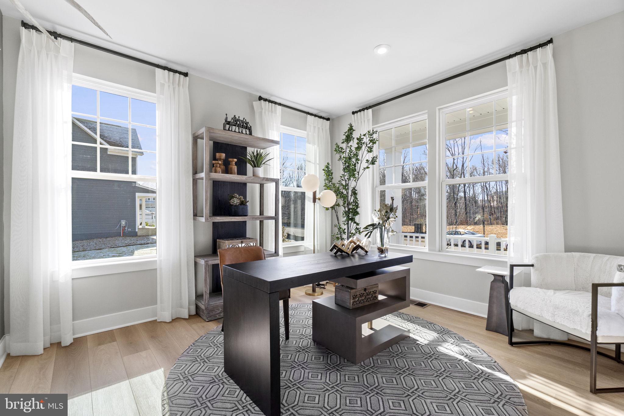 WOODS OVERLOOK AT POTOMAC SHORES - Residential