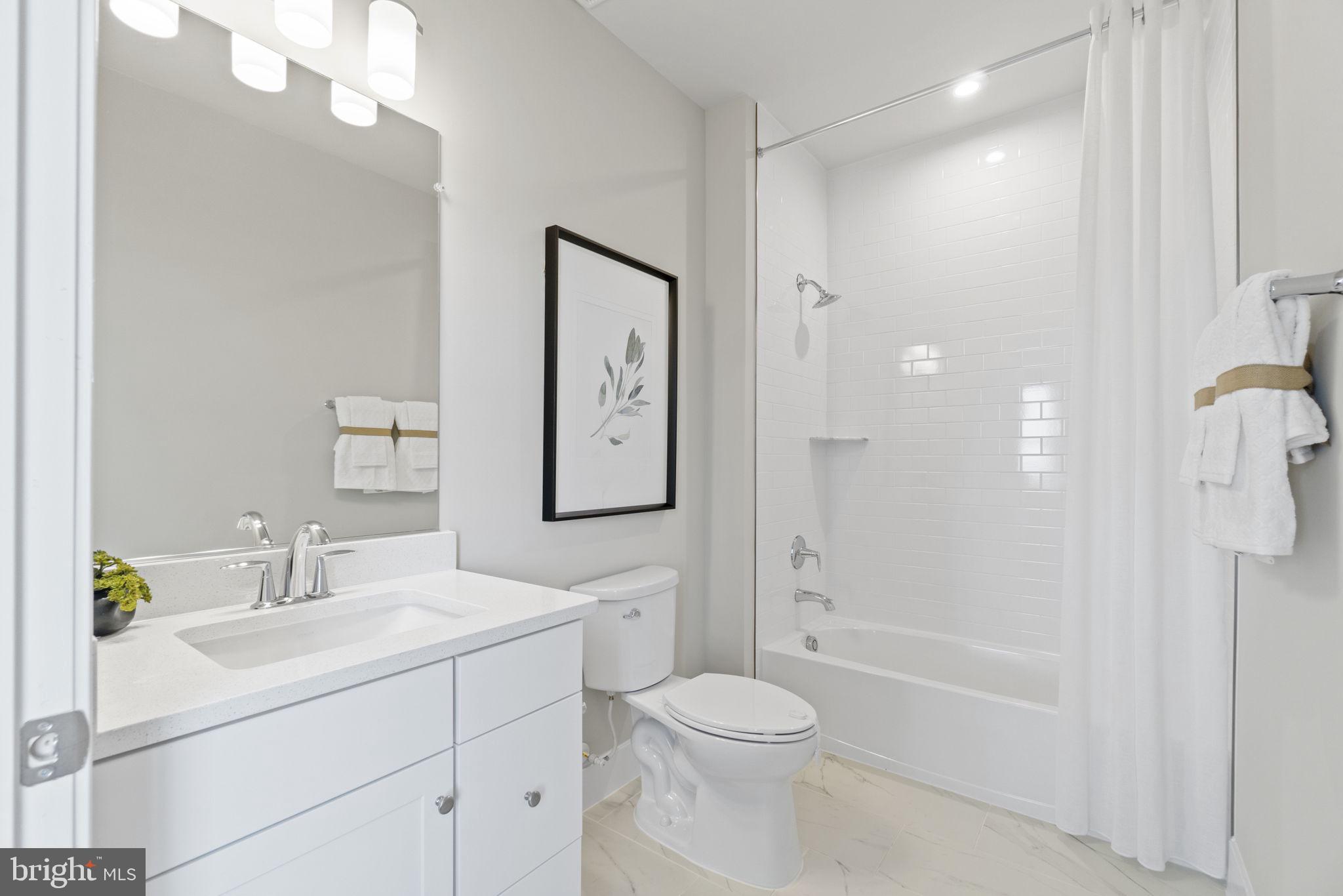 WOODS OVERLOOK AT POTOMAC SHORES - Residential