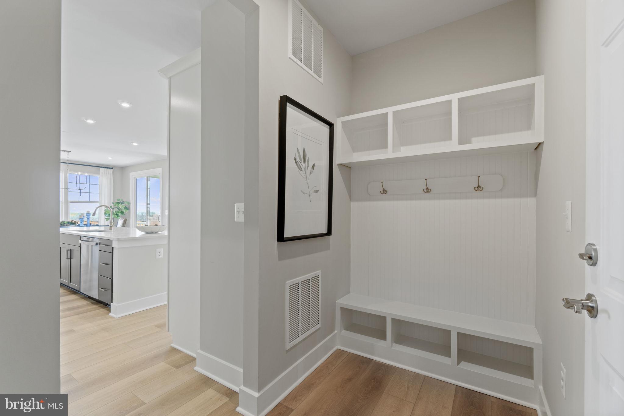 WOODS OVERLOOK AT POTOMAC SHORES - Residential