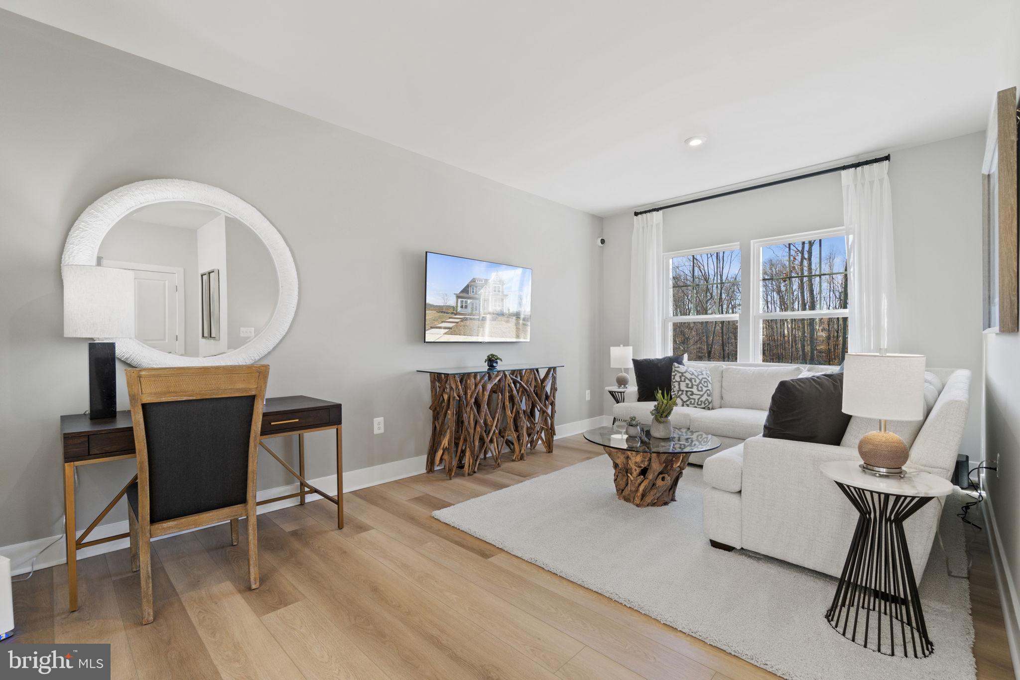 WOODS OVERLOOK AT POTOMAC SHORES - Residential