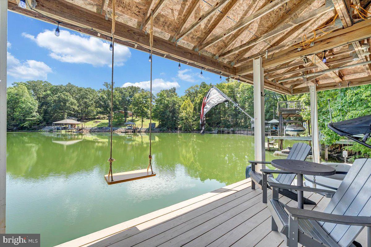 1439 KASEYS LAKEVIEW DRIVE