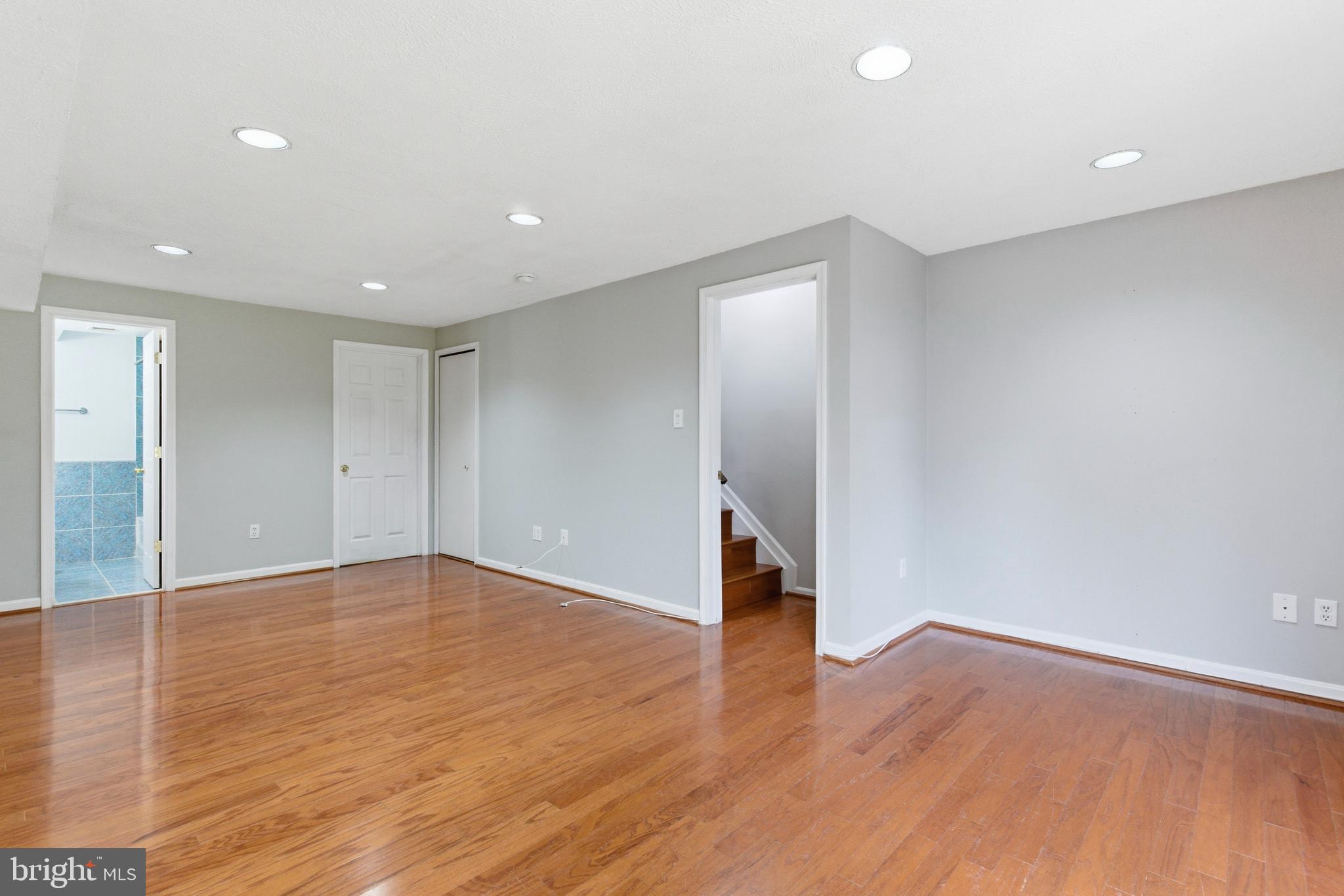 ASPENWOOD - Residential