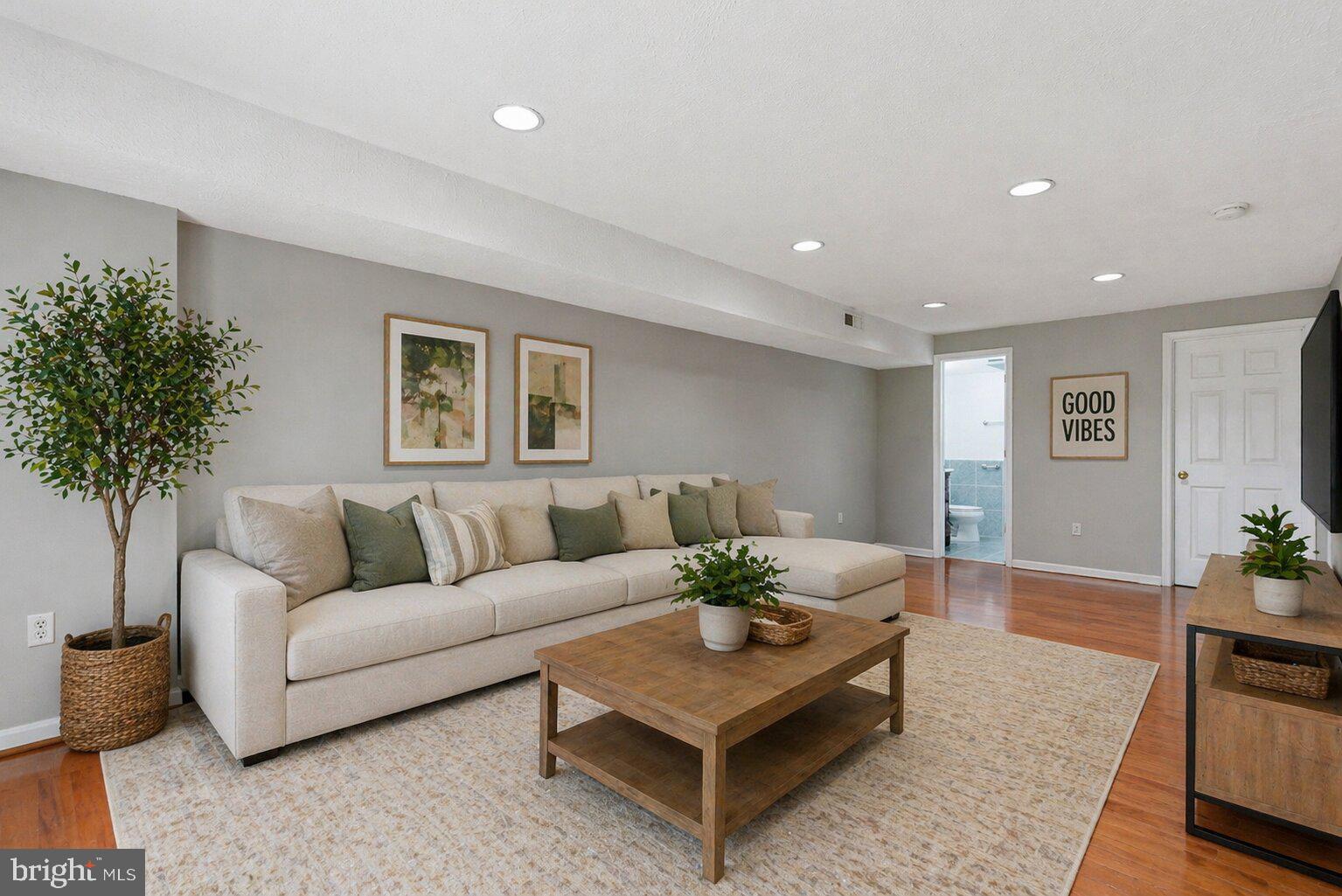 ASPENWOOD - Residential