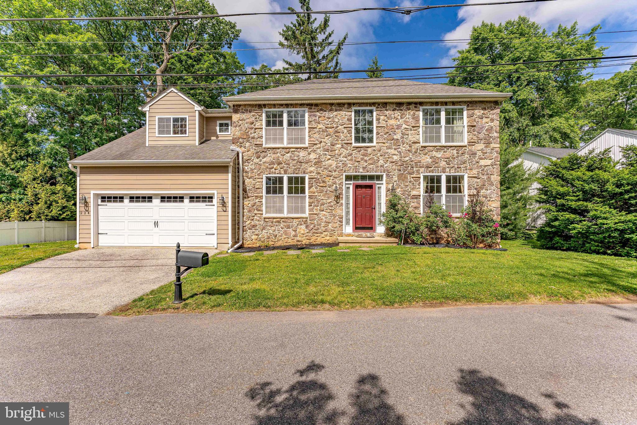 224 HEARN AVENUE