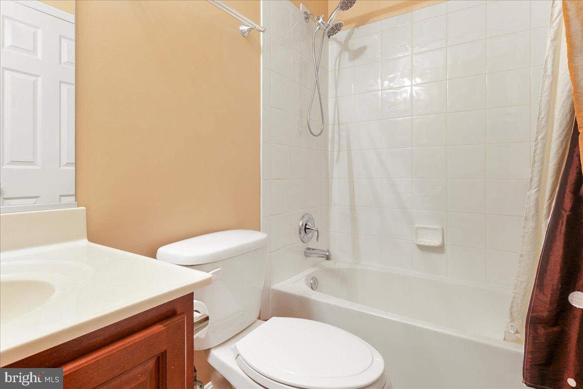 MARLTON TOWN CENTER - Residential