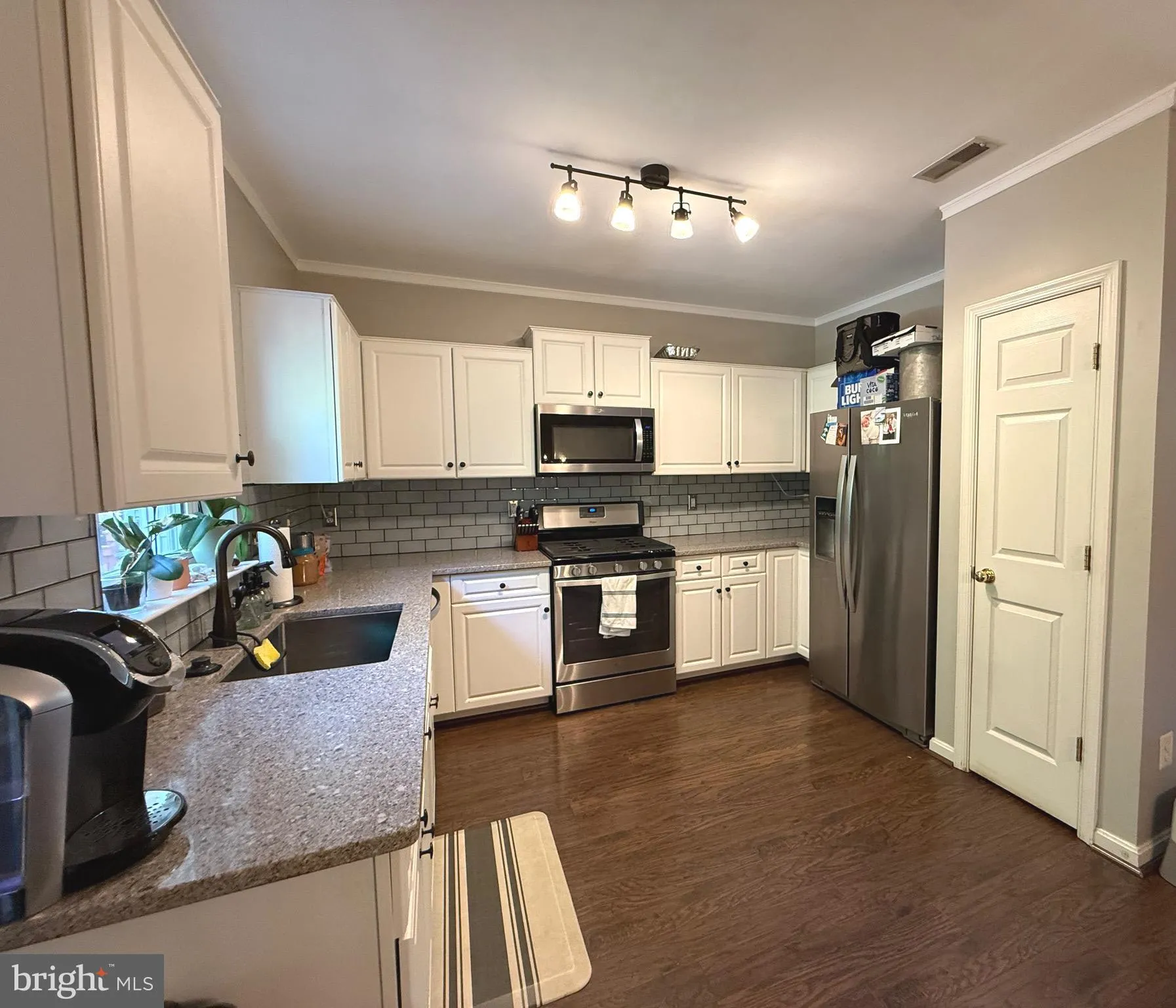 Bristow, Virginia 20136, United States, 3 Bedrooms Bedrooms, ,4 BathroomsBathrooms,Residential,Active,191555