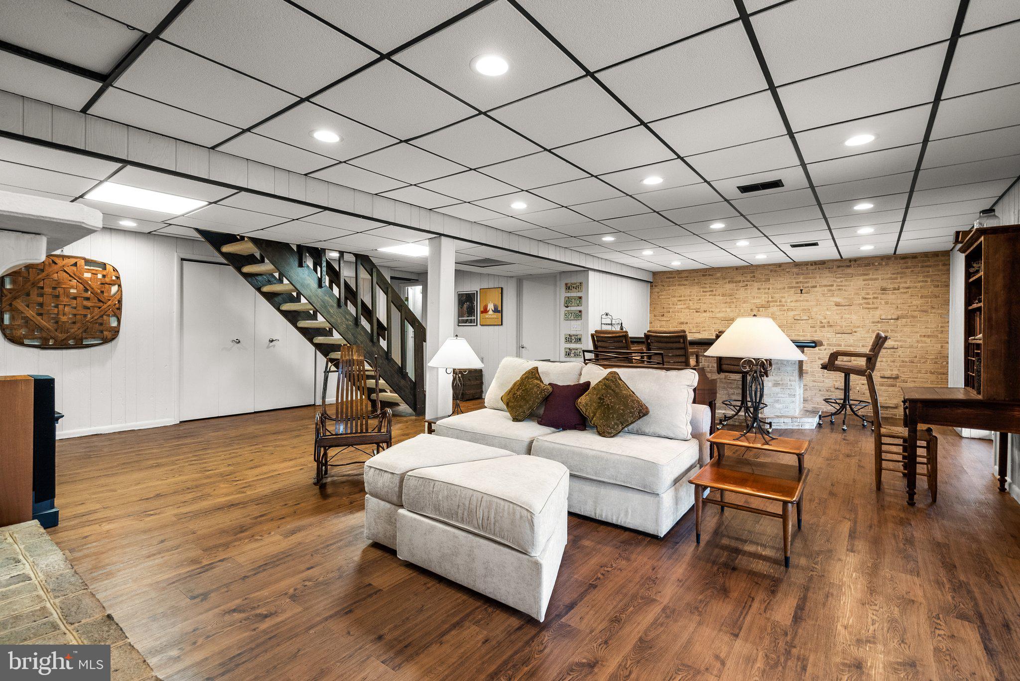 BRINKWOOD ESTATES - Residential