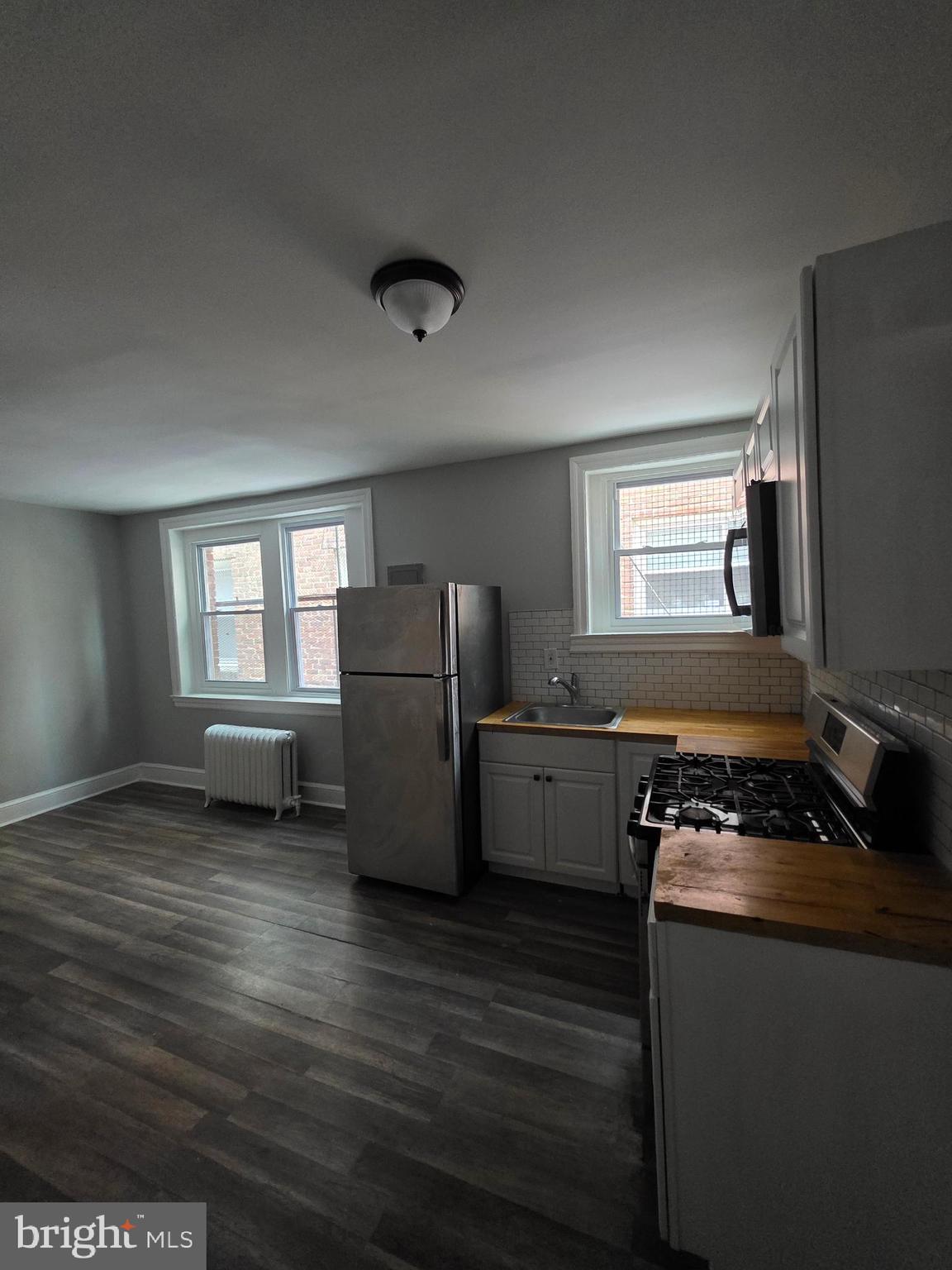 FRANKFORD - Residential Income