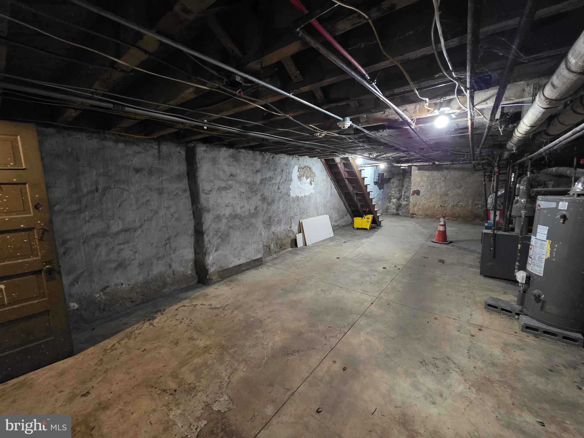 FRANKFORD - Residential Income