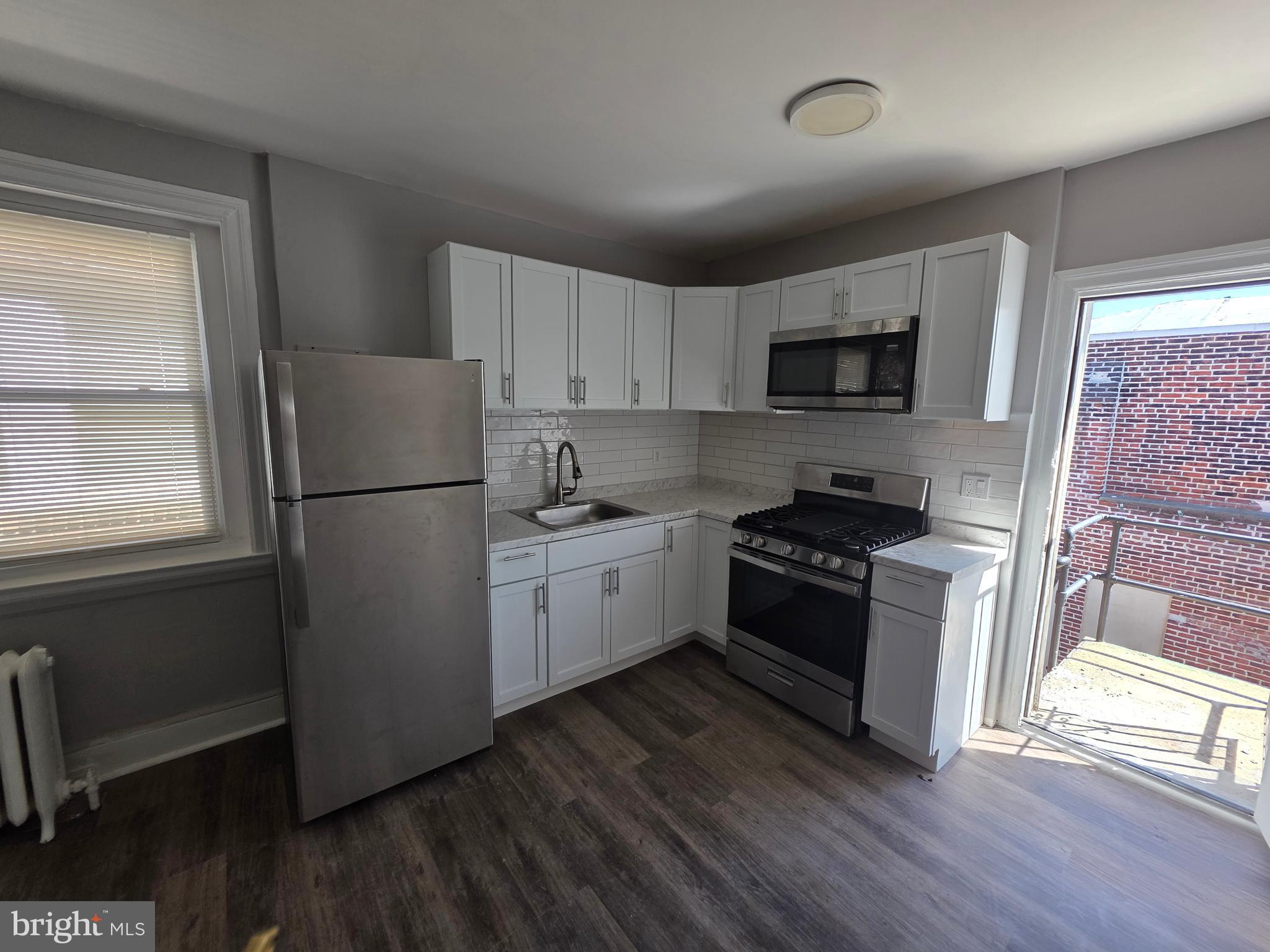 FRANKFORD - Residential Income