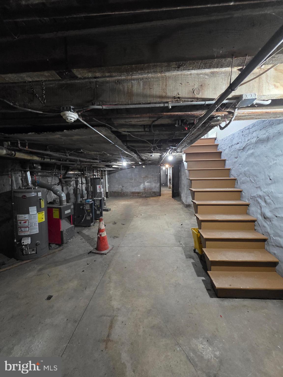 FRANKFORD - Residential Income