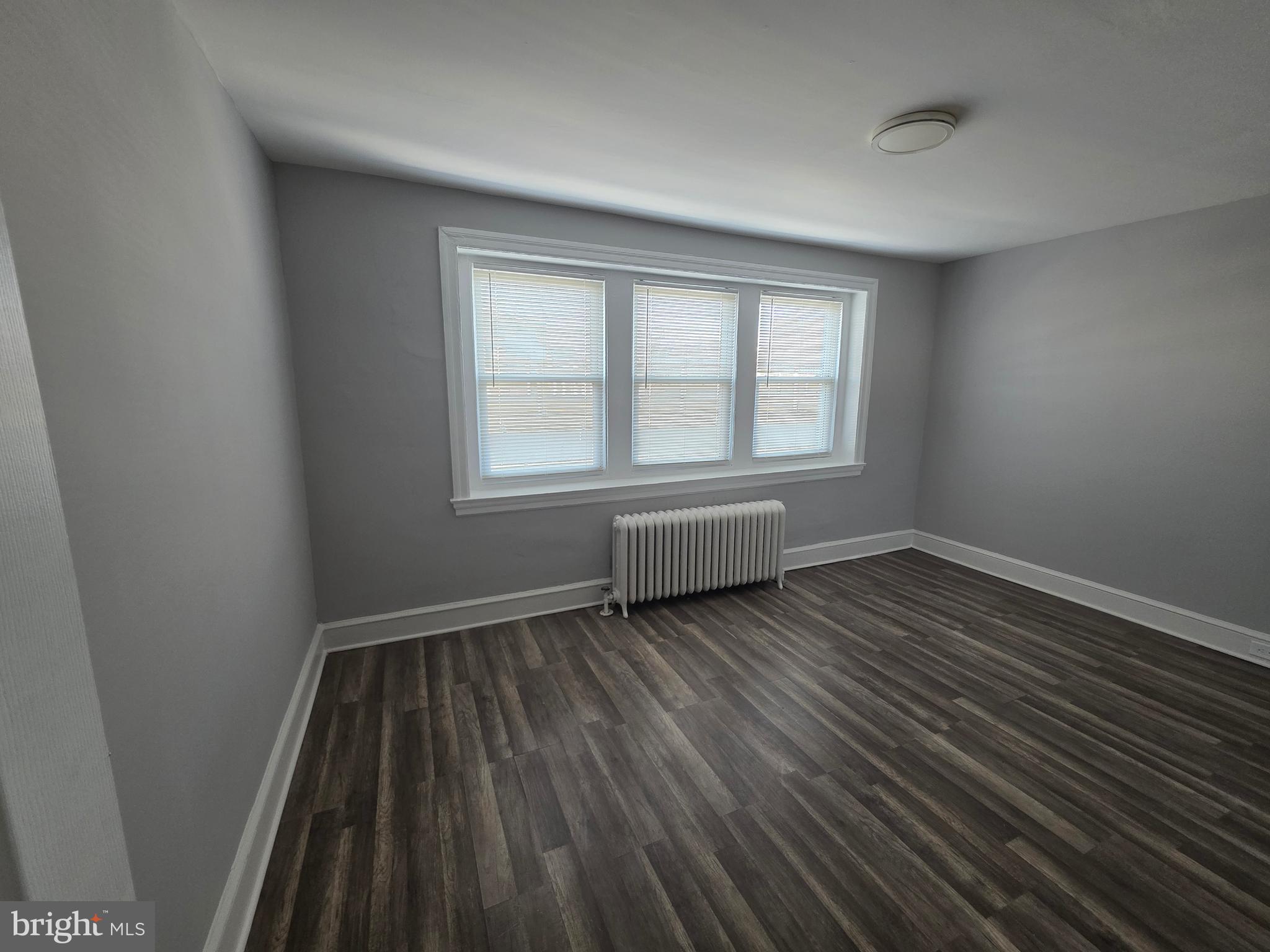 FRANKFORD - Residential Income