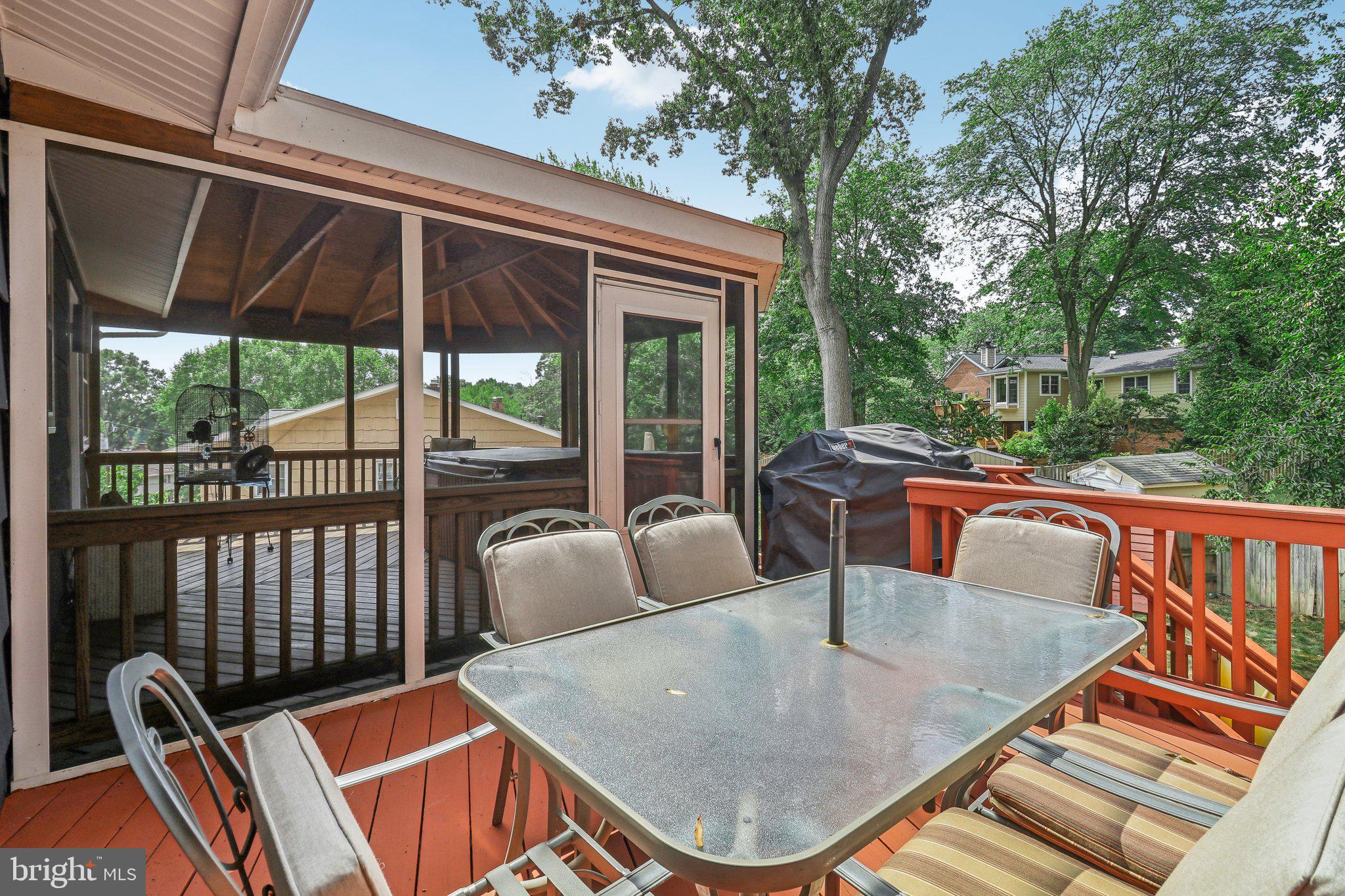 RIVERSIDE ESTATES - Residential