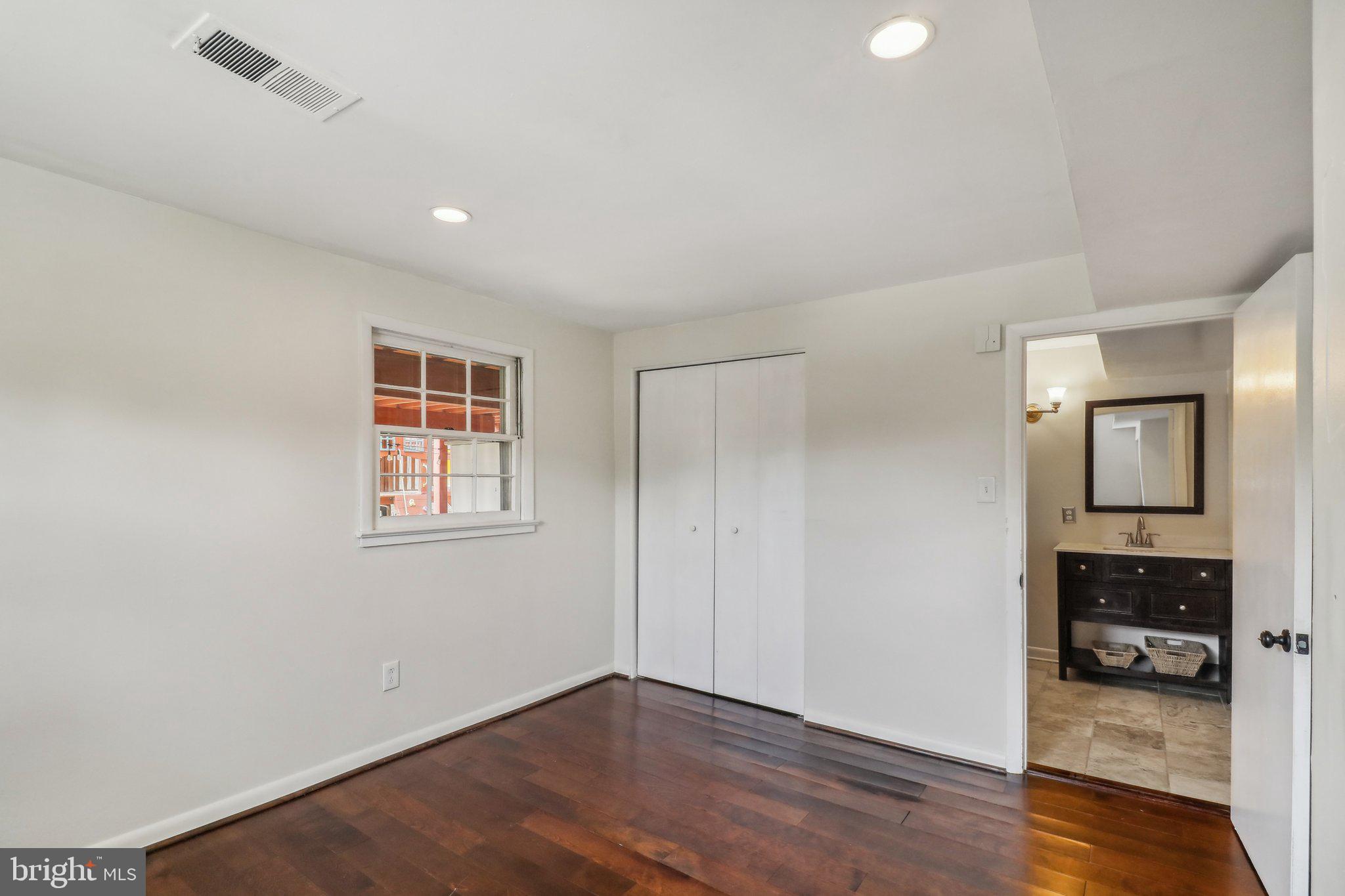 RIVERSIDE ESTATES - Residential