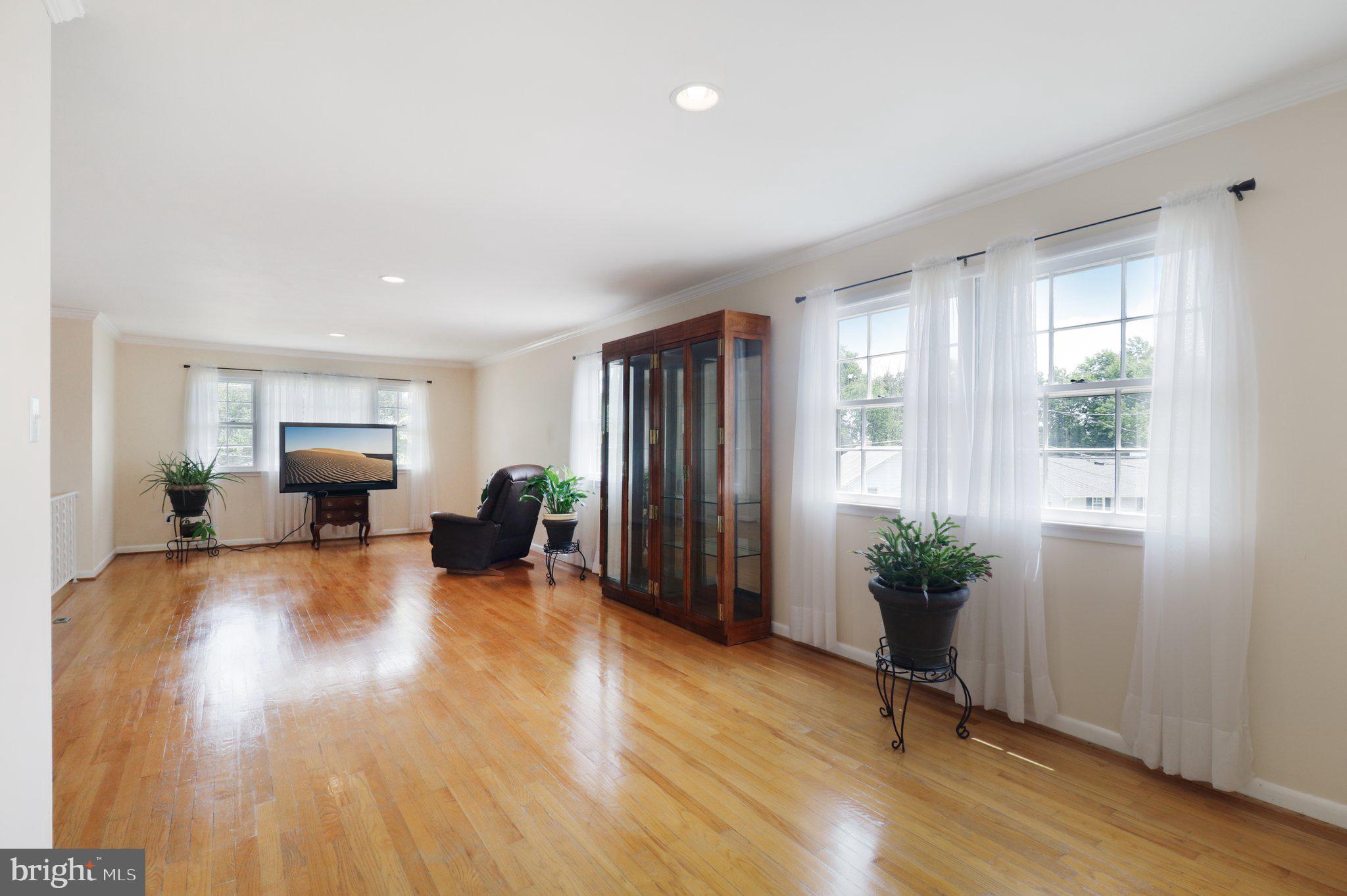 RIVERSIDE ESTATES - Residential