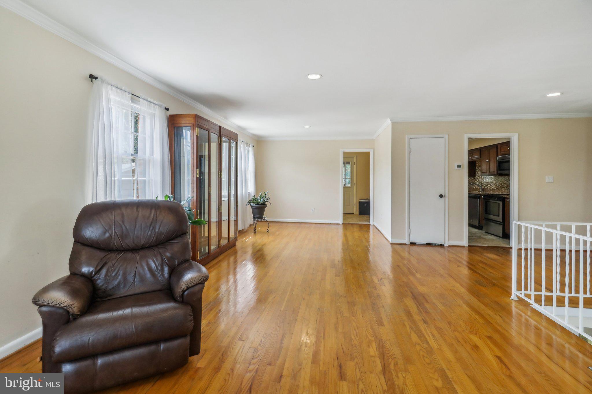 RIVERSIDE ESTATES - Residential