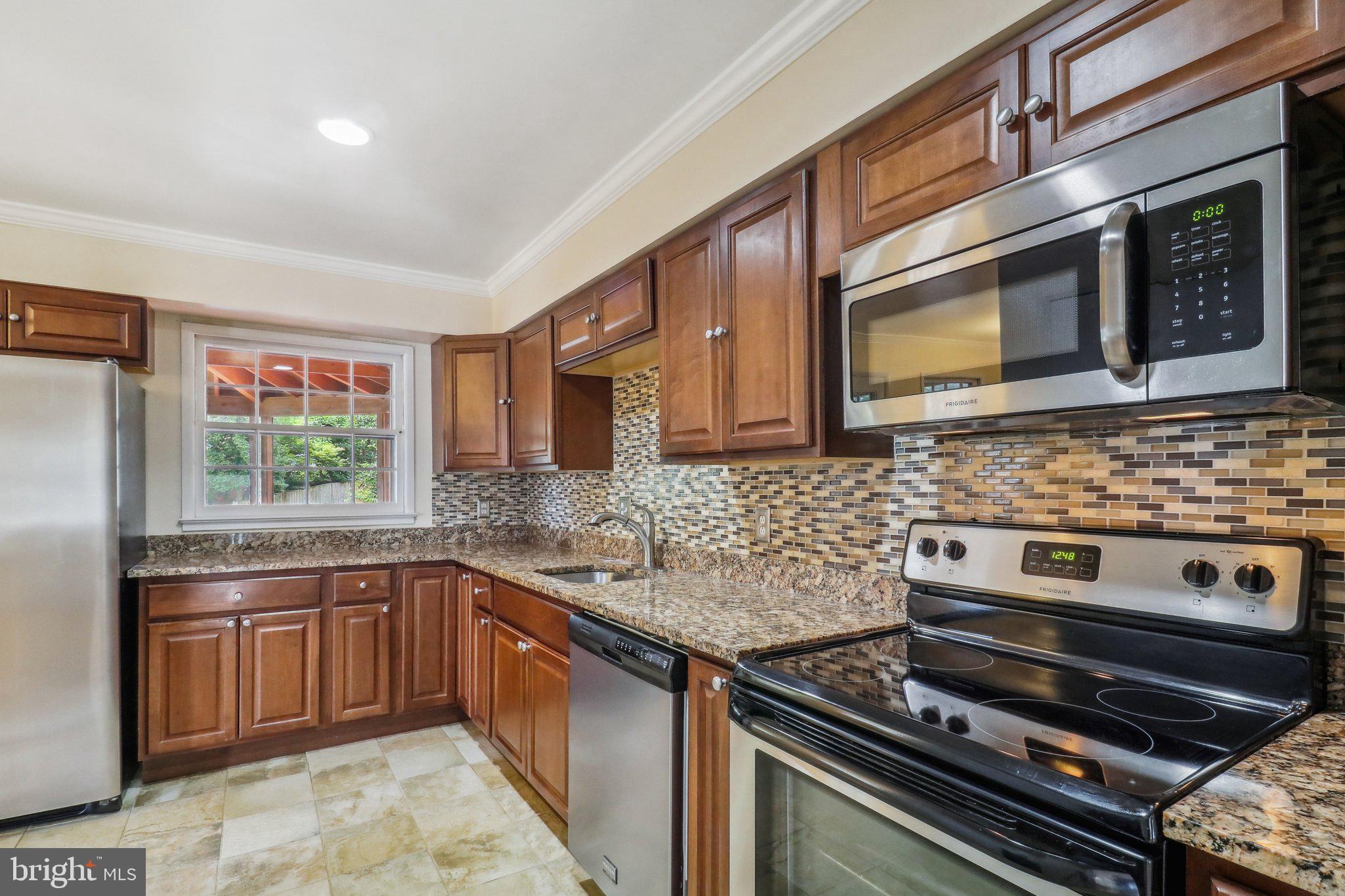 RIVERSIDE ESTATES - Residential