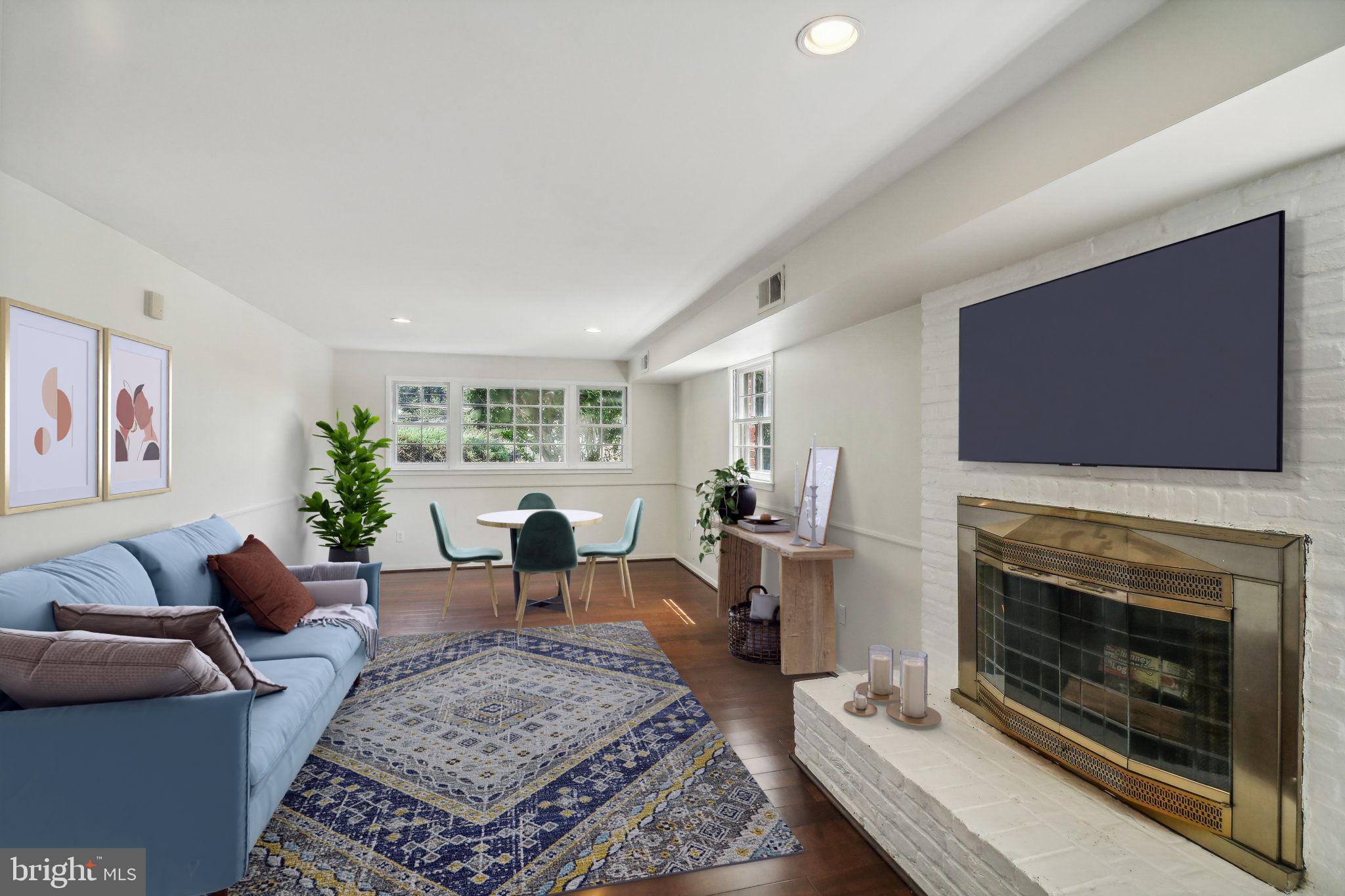 RIVERSIDE ESTATES - Residential