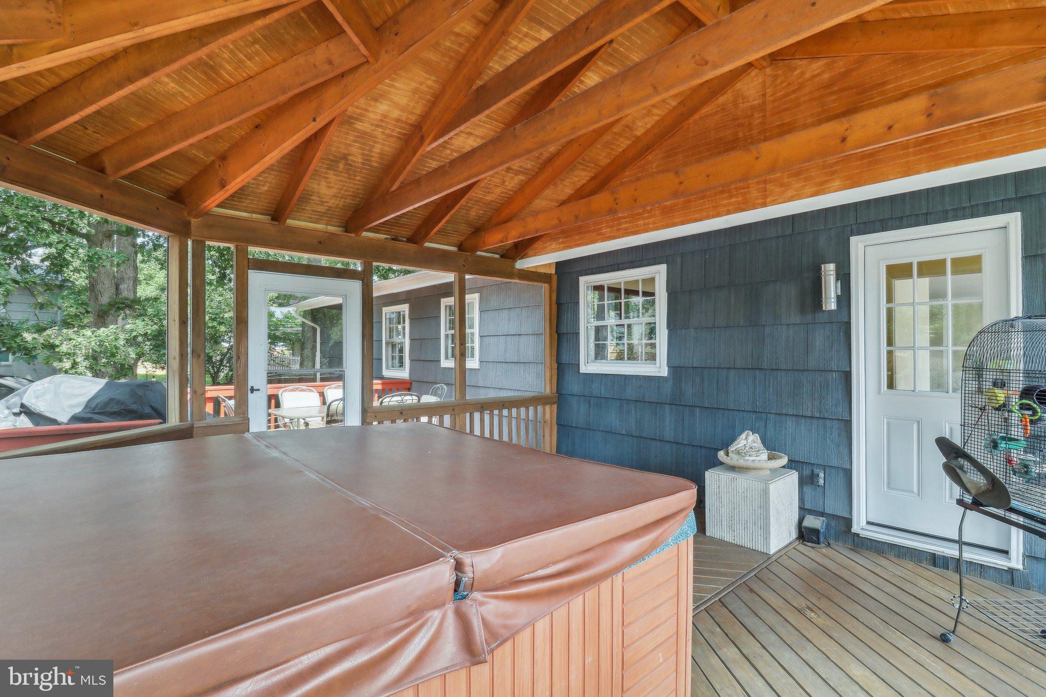 RIVERSIDE ESTATES - Residential