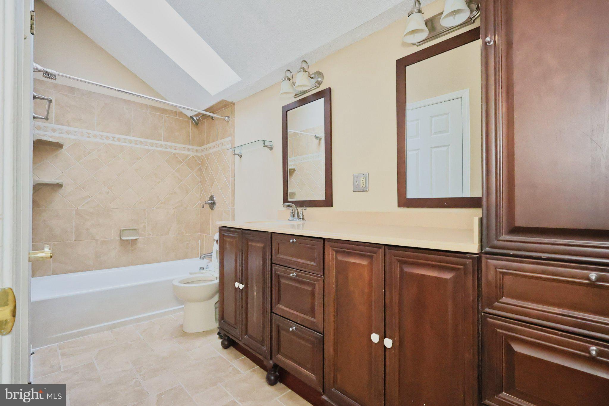 BROOKHURST - Residential