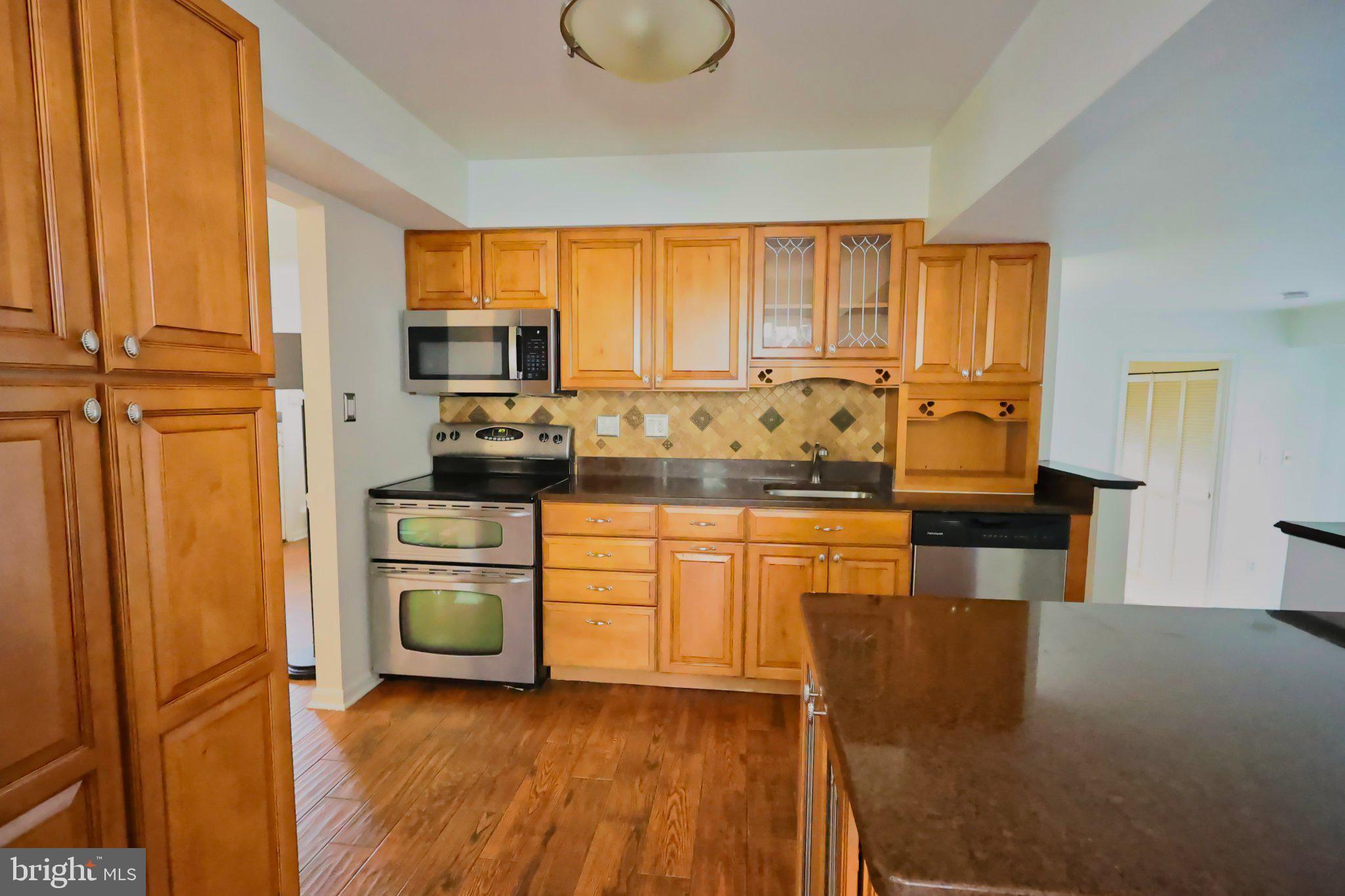 BROOKHURST - Residential