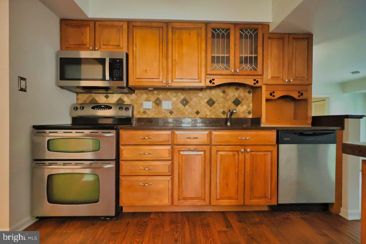 BROOKHURST - Residential