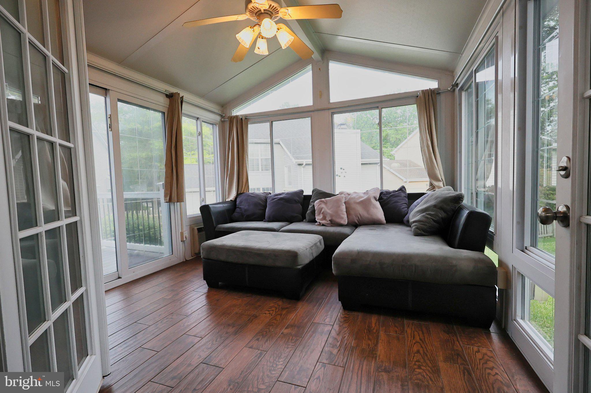BROOKHURST - Residential