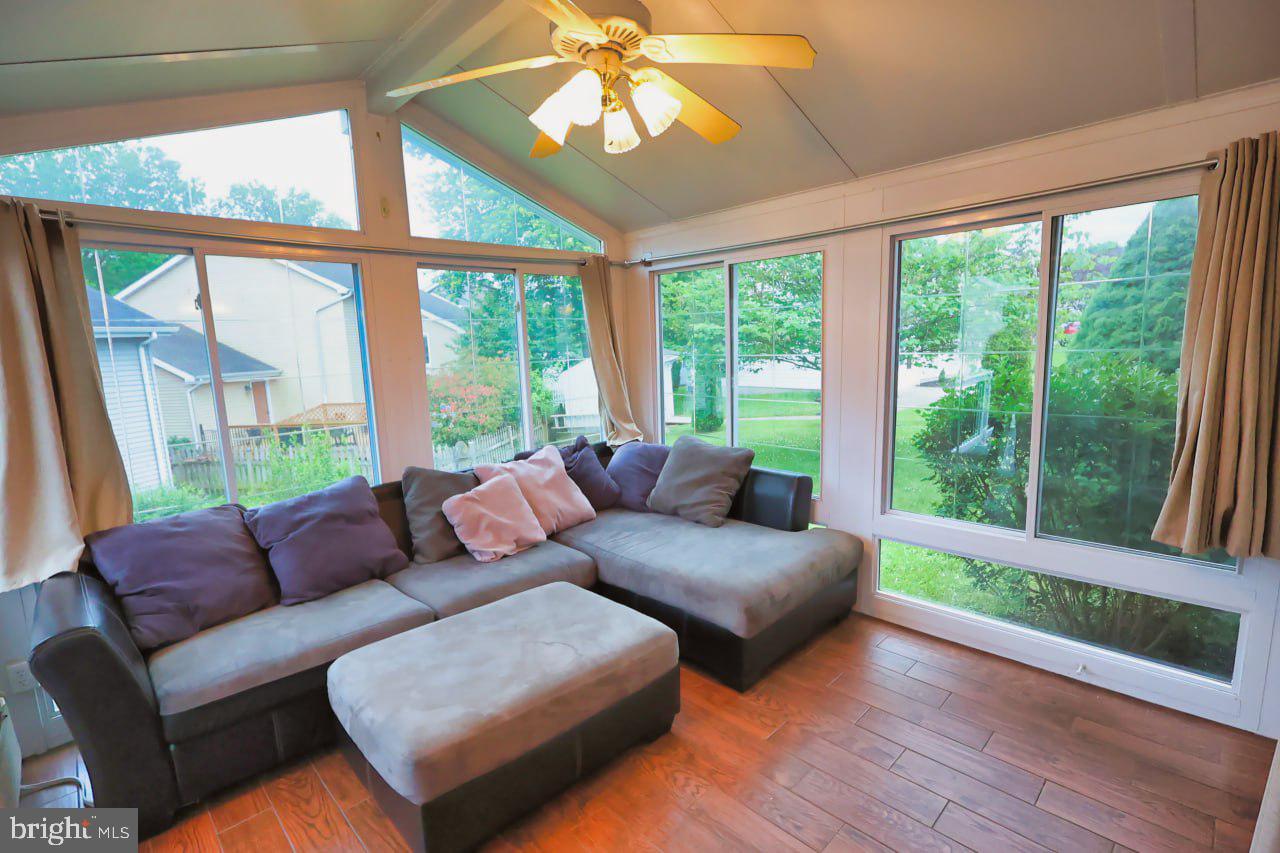 BROOKHURST - Residential