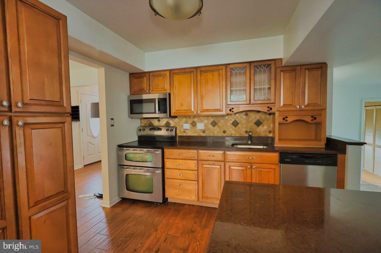 BROOKHURST - Residential