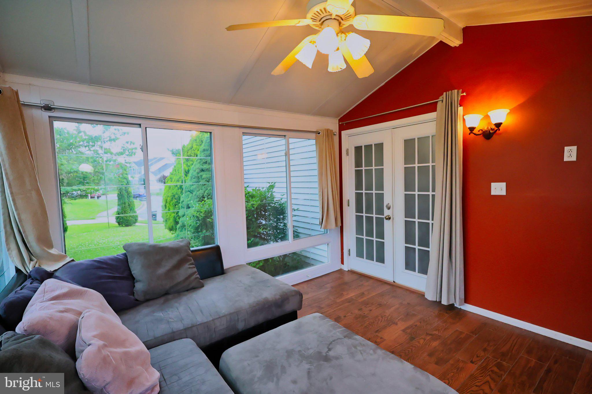BROOKHURST - Residential
