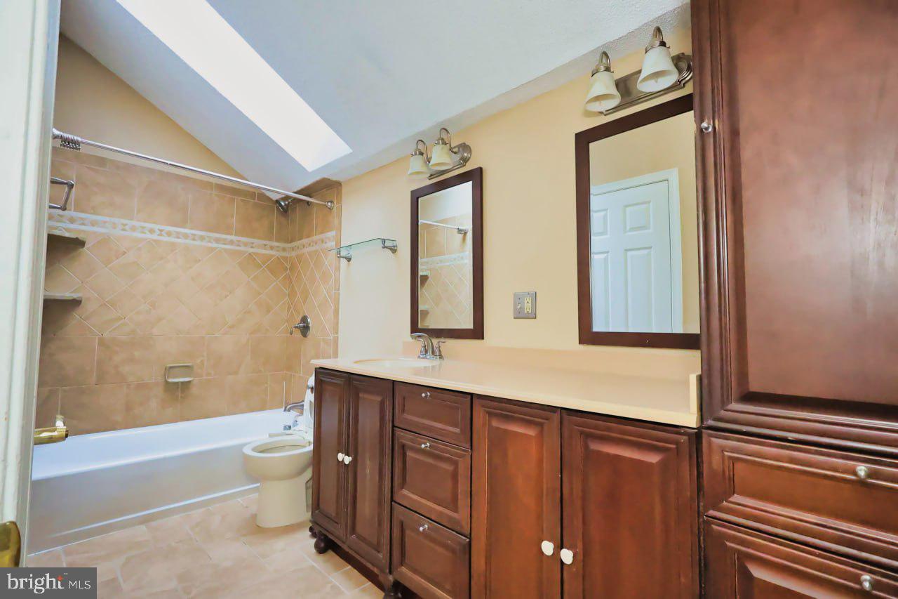 BROOKHURST - Residential